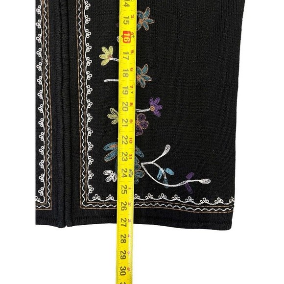 Dress Barn Black Embroidered Floral Long Sleeve Zip Up Cardigan Sweater 18/20 - Picture 8 of 8